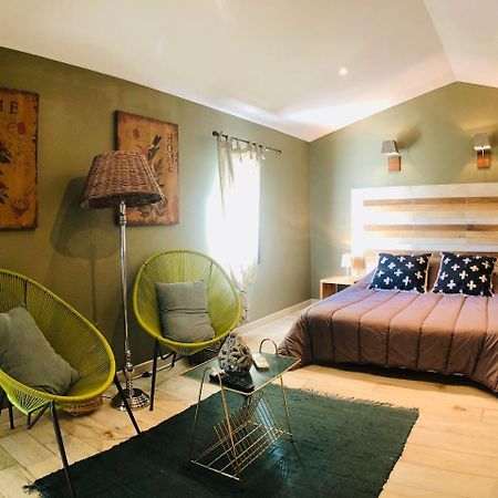 Mas Guiraud, Le Coquet Bed and Breakfast Beaucaire  Exteriör bild