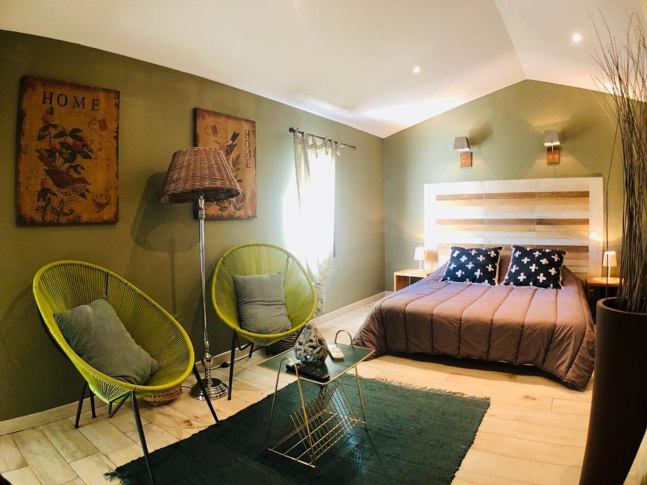 Mas Guiraud, Le Coquet Bed and Breakfast Beaucaire  Exteriör bild